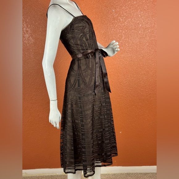 BCBGMaxAzria Brown Pleated Maxi Sundress HalterSize Small. B26 - Picture 8 of 17